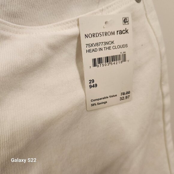 Blank NYC "Head in the Clouds" White Jean shorts. NWT. Size: Various - Picture 2 of 13